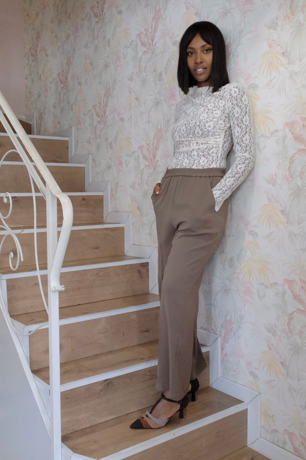 Pantaloni a palazzo elastico in vita - TAUPE