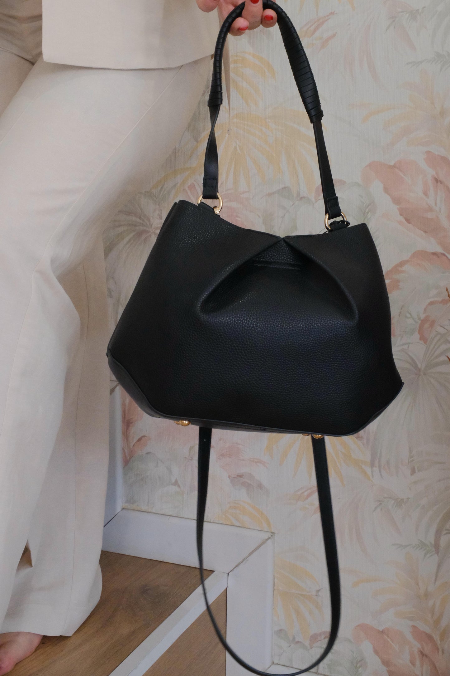 Borsa a tracolla in pelle vegana - NERO