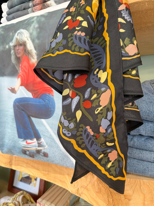 Foulard fantasia fiori - NERO